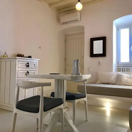 Holiday home Historical Mykonian